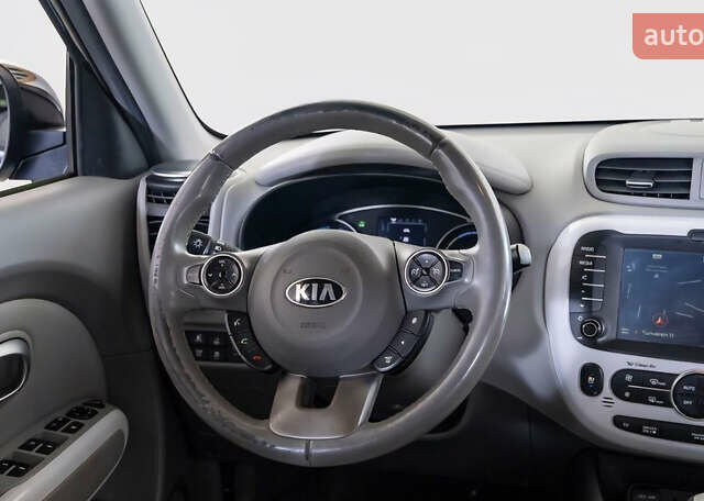Черный Киа Soul EV, объемом двигателя 0 л и пробегом 150 тыс. км за 6700 $, фото 4 на Automoto.ua
