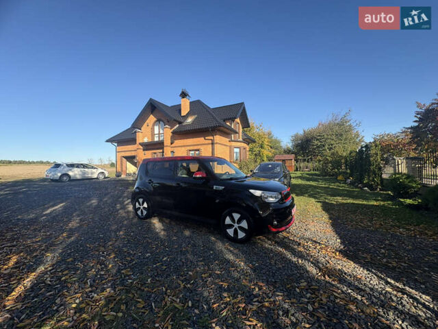 Черный Киа Soul EV, объемом двигателя 0 л и пробегом 134 тыс. км за 5600 $, фото 12 на Automoto.ua