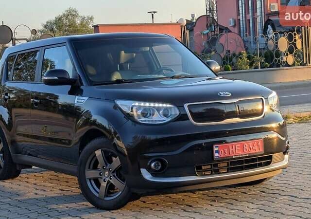 Чорний Кіа Soul EV, об'ємом двигуна 0 л та пробігом 117 тис. км за 6700 $, фото 5 на Automoto.ua