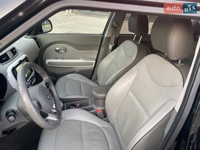 Черный Киа Soul EV, объемом двигателя 0 л и пробегом 98 тыс. км за 8999 $, фото 20 на Automoto.ua