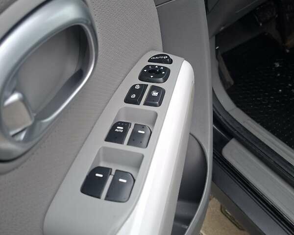 Чорний Кіа Soul EV, об'ємом двигуна 0 л та пробігом 98 тис. км за 6600 $, фото 52 на Automoto.ua