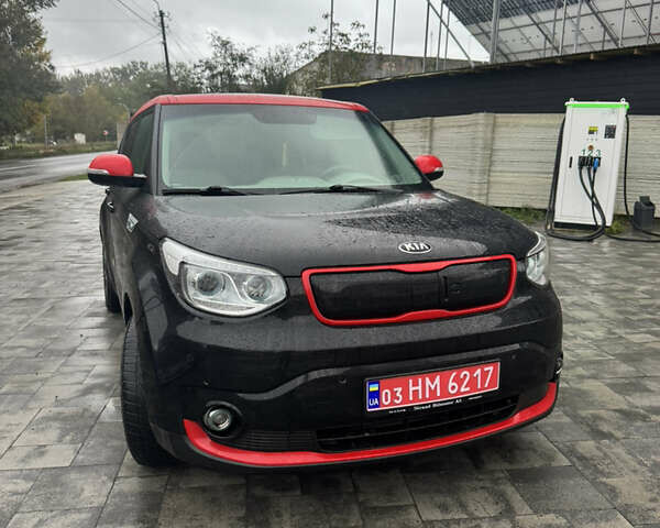 Черный Киа Soul EV, объемом двигателя 0 л и пробегом 147 тыс. км за 9000 $, фото 3 на Automoto.ua