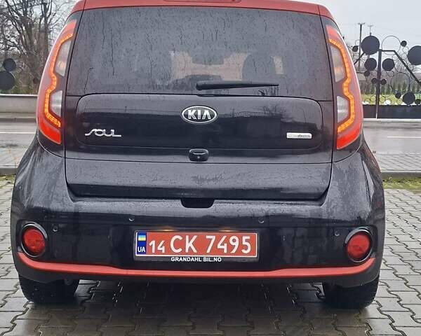 Чорний Кіа Soul EV, об'ємом двигуна 0 л та пробігом 98 тис. км за 6600 $, фото 30 на Automoto.ua