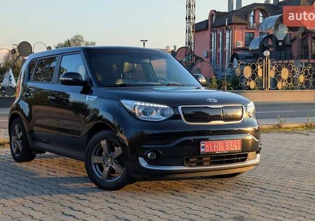 Чорний Кіа Soul EV, об'ємом двигуна 0 л та пробігом 117 тис. км за 6700 $, фото 7 на Automoto.ua