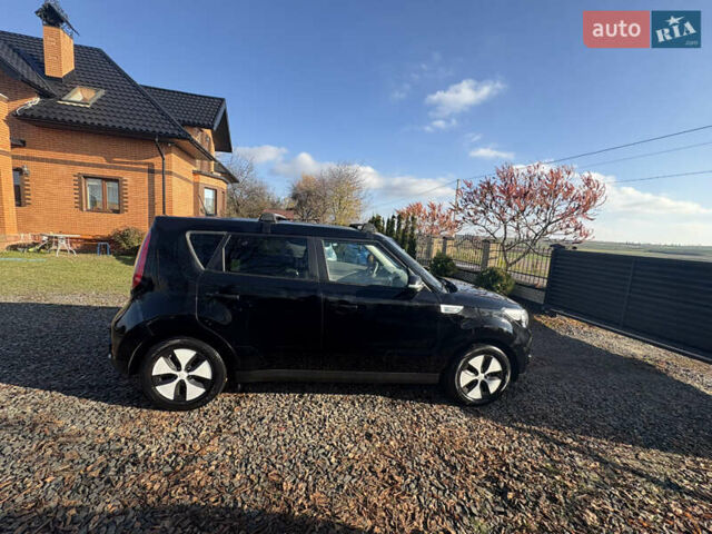Черный Киа Soul EV, объемом двигателя 0 л и пробегом 96 тыс. км за 5900 $, фото 15 на Automoto.ua