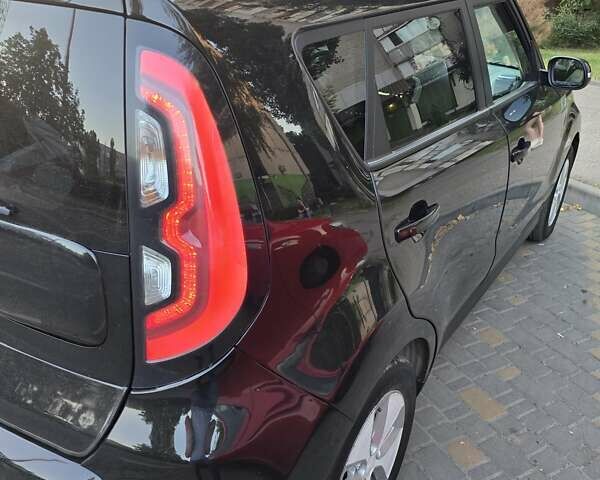 Черный Киа Soul EV, объемом двигателя 0 л и пробегом 78 тыс. км за 8200 $, фото 4 на Automoto.ua