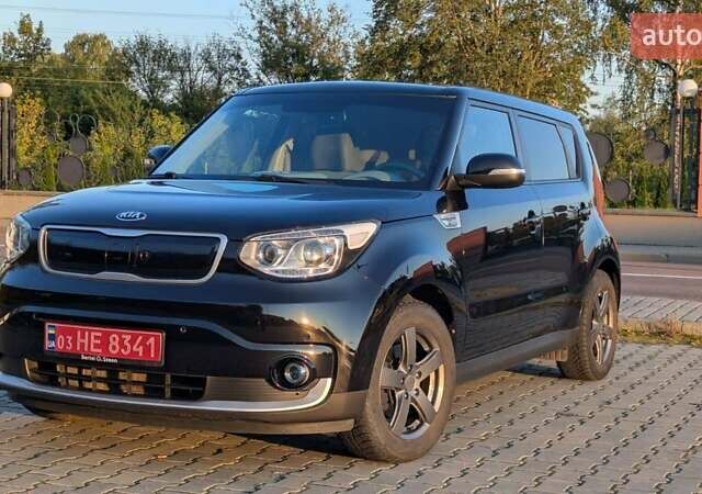 Чорний Кіа Soul EV, об'ємом двигуна 0 л та пробігом 117 тис. км за 6700 $, фото 6 на Automoto.ua