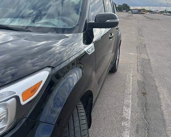 Чорний Кіа Soul EV, об'ємом двигуна 0 л та пробігом 127 тис. км за 10500 $, фото 2 на Automoto.ua