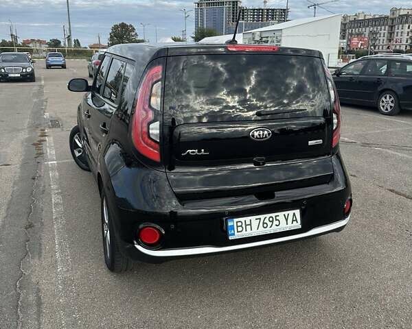 Чорний Кіа Soul EV, об'ємом двигуна 0 л та пробігом 127 тис. км за 10500 $, фото 11 на Automoto.ua
