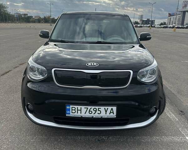 Чорний Кіа Soul EV, об'ємом двигуна 0 л та пробігом 127 тис. км за 10500 $, фото 12 на Automoto.ua