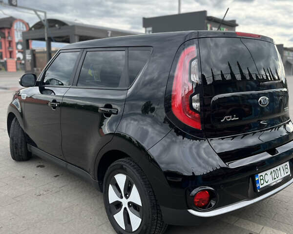 Черный Киа Soul EV, объемом двигателя 0 л и пробегом 137 тыс. км за 7400 $, фото 6 на Automoto.ua