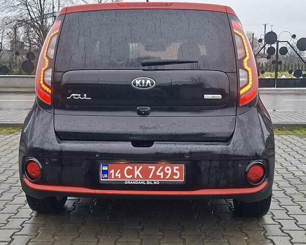 Чорний Кіа Soul EV, об'ємом двигуна 0 л та пробігом 98 тис. км за 6600 $, фото 35 на Automoto.ua