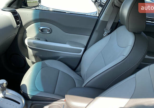 Черный Киа Soul EV, объемом двигателя 0 л и пробегом 84 тыс. км за 8200 $, фото 79 на Automoto.ua
