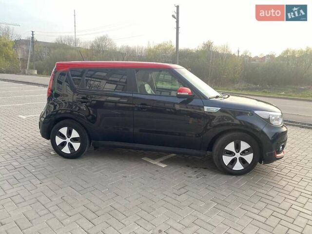 Черный Киа Soul EV, объемом двигателя 0 л и пробегом 98 тыс. км за 8999 $, фото 6 на Automoto.ua