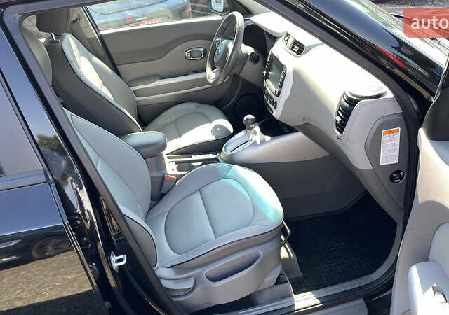 Черный Киа Soul EV, объемом двигателя 0 л и пробегом 84 тыс. км за 8200 $, фото 52 на Automoto.ua