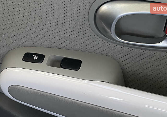 Черный Киа Soul EV, объемом двигателя 0 л и пробегом 84 тыс. км за 8200 $, фото 44 на Automoto.ua