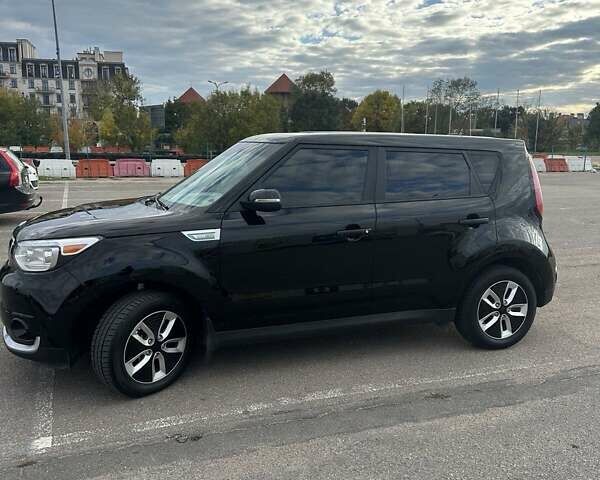 Чорний Кіа Soul EV, об'ємом двигуна 0 л та пробігом 127 тис. км за 10500 $, фото 6 на Automoto.ua