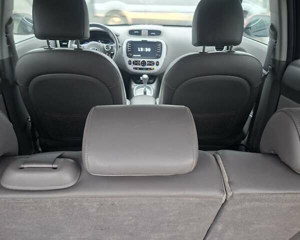 Чорний Кіа Soul EV, об'ємом двигуна 0 л та пробігом 98 тис. км за 6600 $, фото 49 на Automoto.ua