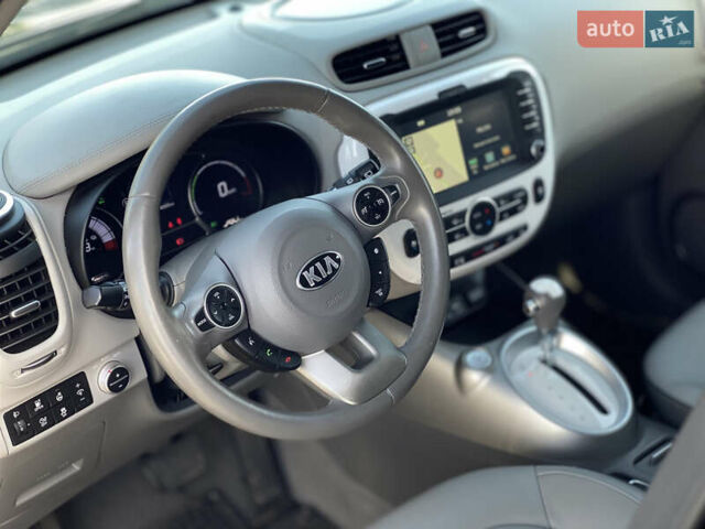 Черный Киа Soul EV, объемом двигателя 0 л и пробегом 84 тыс. км за 8200 $, фото 41 на Automoto.ua
