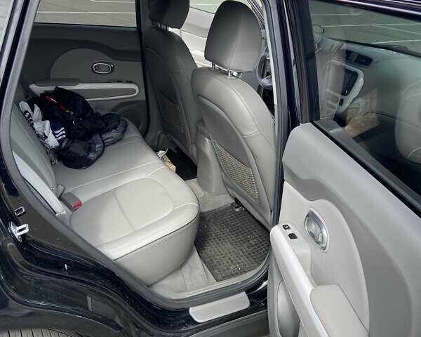 Черный Киа Soul EV, объемом двигателя 0 л и пробегом 106 тыс. км за 7700 $, фото 15 на Automoto.ua