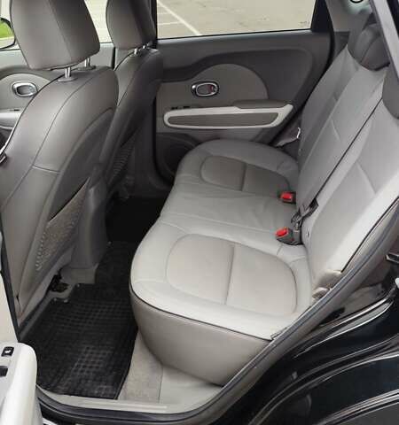 Черный Киа Soul EV, объемом двигателя 0 л и пробегом 98 тыс. км за 7400 $, фото 3 на Automoto.ua