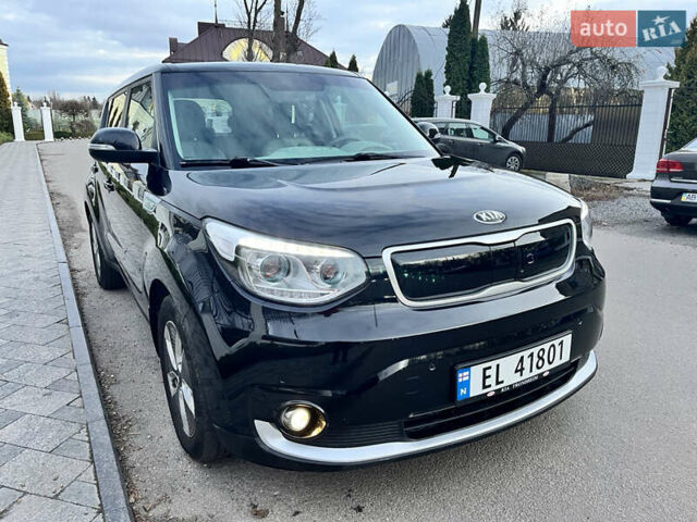 Черный Киа Soul EV, объемом двигателя 0 л и пробегом 140 тыс. км за 10499 $, фото 2 на Automoto.ua