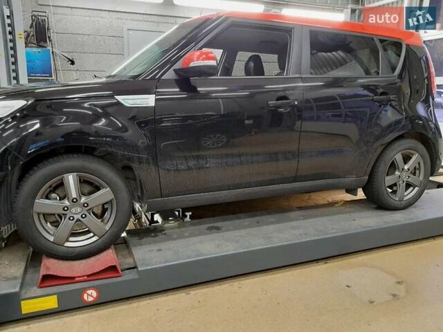 Черный Киа Soul EV, объемом двигателя 0 л и пробегом 158 тыс. км за 10750 $, фото 9 на Automoto.ua