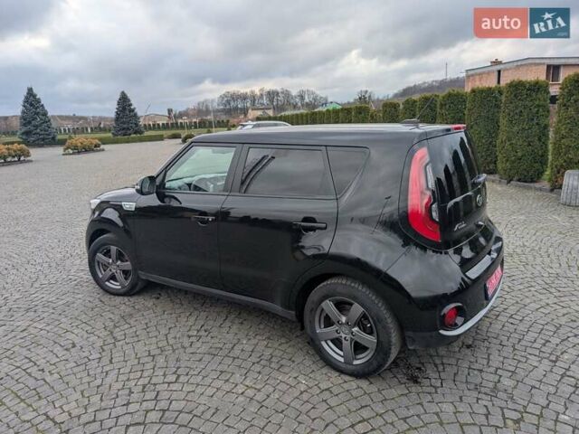 Черный Киа Soul EV, объемом двигателя 0 л и пробегом 115 тыс. км за 10000 $, фото 4 на Automoto.ua