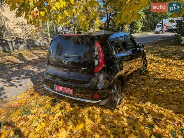 Кіа Soul EV 2017 у Жовкві на Automoto.ua Чорний Кіа Soul EV, об'ємом двигуна 0 л та пробігом 114 тис. км за 10500 $, фото 6 на Automoto.ua