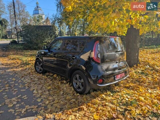 Кіа Soul EV 2017 у Жовкві на Automoto.ua Чорний Кіа Soul EV, об'ємом двигуна 0 л та пробігом 114 тис. км за 10500 $, фото 1 на Automoto.ua