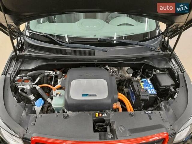 Черный Киа Soul EV, объемом двигателя 0 л и пробегом 158 тыс. км за 10750 $, фото 11 на Automoto.ua