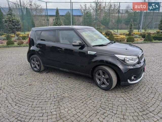 Черный Киа Soul EV, объемом двигателя 0 л и пробегом 115 тыс. км за 10000 $, фото 6 на Automoto.ua