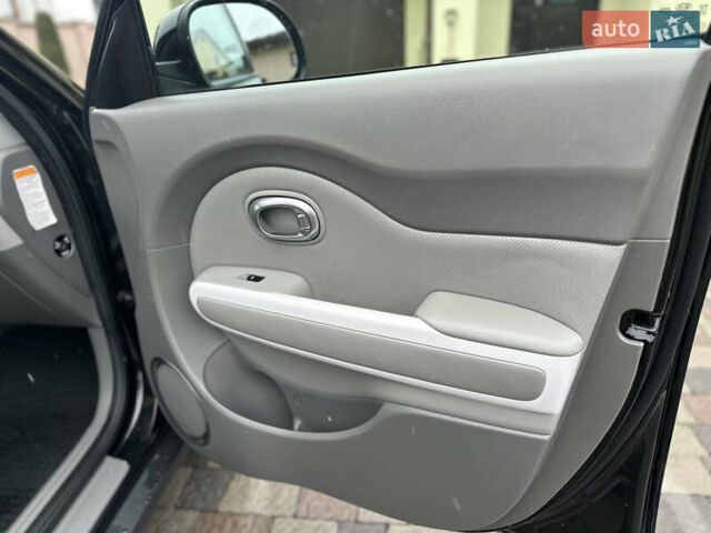 Чорний Кіа Soul EV, об'ємом двигуна 0 л та пробігом 94 тис. км за 11100 $, фото 27 на Automoto.ua