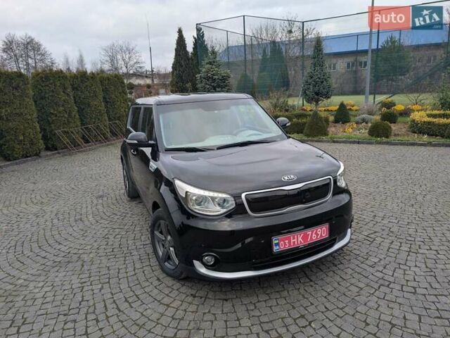 Черный Киа Soul EV, объемом двигателя 0 л и пробегом 115 тыс. км за 10000 $, фото 1 на Automoto.ua