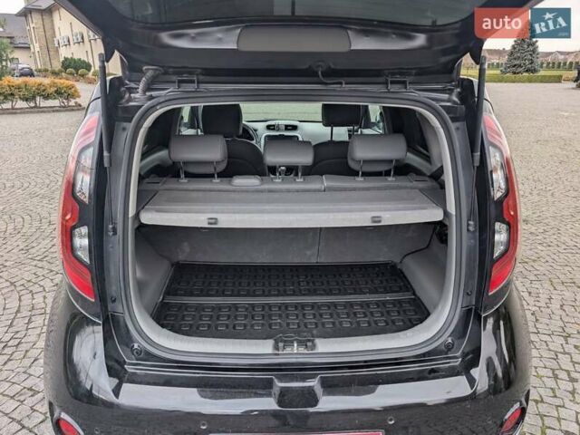 Черный Киа Soul EV, объемом двигателя 0 л и пробегом 115 тыс. км за 10000 $, фото 22 на Automoto.ua