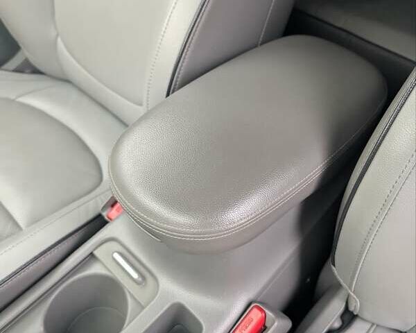 Черный Киа Soul EV, объемом двигателя 0 л и пробегом 115 тыс. км за 10000 $, фото 14 на Automoto.ua