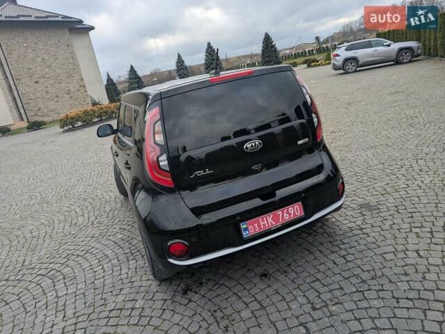 Черный Киа Soul EV, объемом двигателя 0 л и пробегом 115 тыс. км за 10000 $, фото 12 на Automoto.ua