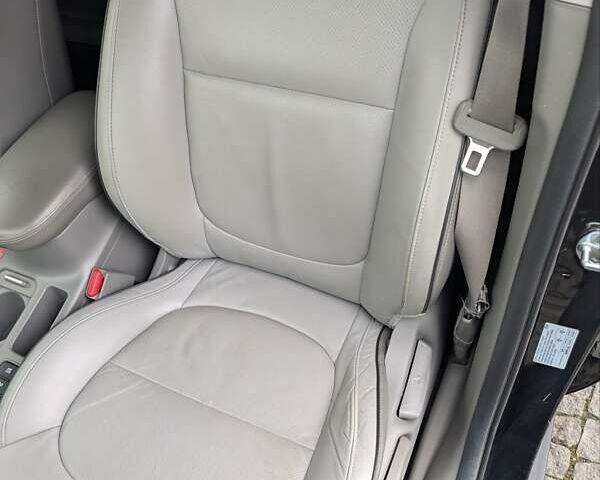 Черный Киа Soul EV, объемом двигателя 0 л и пробегом 115 тыс. км за 10000 $, фото 18 на Automoto.ua