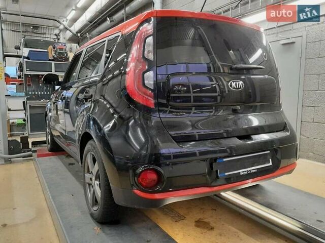 Черный Киа Soul EV, объемом двигателя 0 л и пробегом 158 тыс. км за 10750 $, фото 5 на Automoto.ua