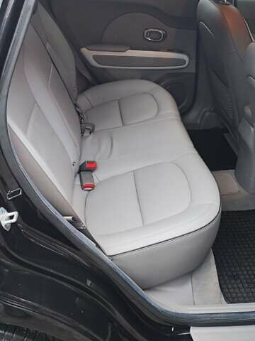 Чорний Кіа Soul EV, об'ємом двигуна 0 л та пробігом 102 тис. км за 11000 $, фото 22 на Automoto.ua