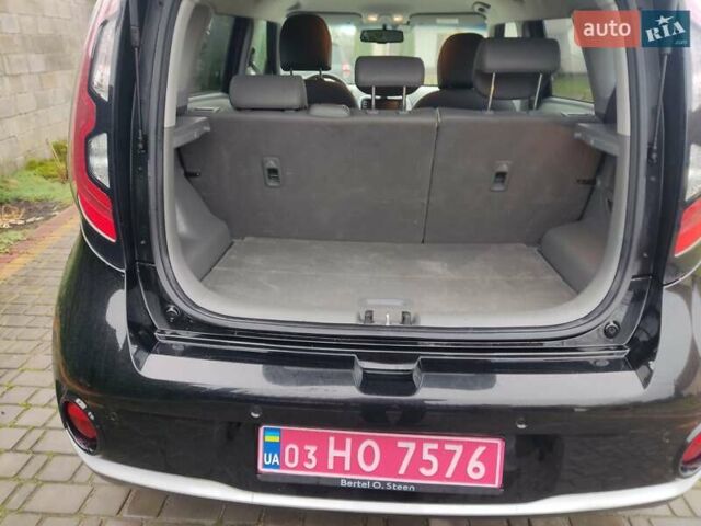 Черный Киа Soul EV, объемом двигателя 0 л и пробегом 79 тыс. км за 11500 $, фото 19 на Automoto.ua