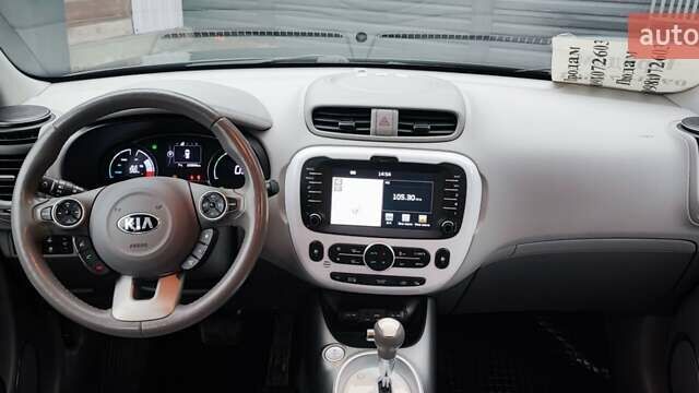 Чорний Кіа Soul EV, об'ємом двигуна 0 л та пробігом 102 тис. км за 11000 $, фото 36 на Automoto.ua