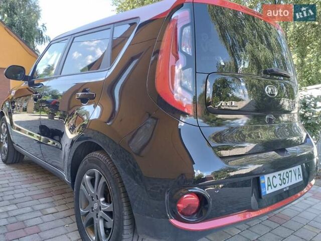 Черный Киа Soul EV, объемом двигателя 0 л и пробегом 92 тыс. км за 12000 $, фото 3 на Automoto.ua