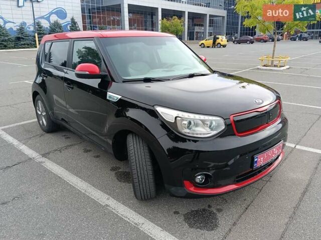 Черный Киа Soul EV, объемом двигателя 0 л и пробегом 153 тыс. км за 10800 $, фото 6 на Automoto.ua