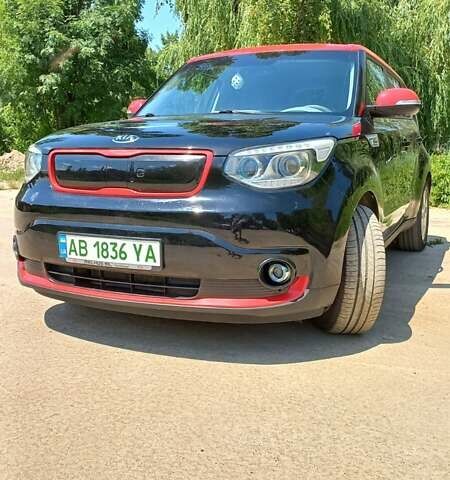 Черный Киа Soul EV, объемом двигателя 0 л и пробегом 105 тыс. км за 16100 $, фото 1 на Automoto.ua