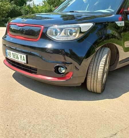 Чорний Кіа Soul EV, об'ємом двигуна 0 л та пробігом 105 тис. км за 16100 $, фото 73 на Automoto.ua