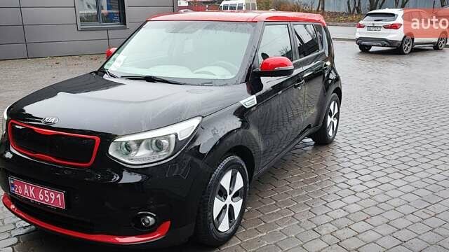 Чорний Кіа Soul EV, об'ємом двигуна 0 л та пробігом 102 тис. км за 11000 $, фото 1 на Automoto.ua