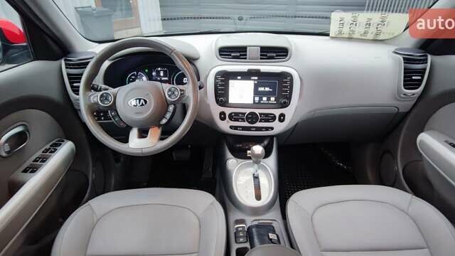 Чорний Кіа Soul EV, об'ємом двигуна 0 л та пробігом 102 тис. км за 11000 $, фото 37 на Automoto.ua