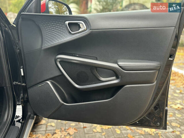 Кіа Soul EV 2020 у Дрогобичі на Automoto.ua Чорний Кіа Soul EV, об'ємом двигуна 0 л та пробігом 99 тис. км за 19200 $, фото 46 на Automoto.ua