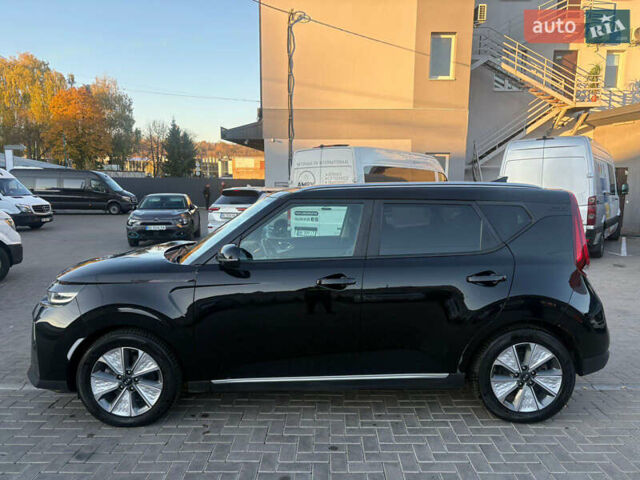 Киа Soul EV 2020 в Ровно на Automoto.ua Черный Киа Soul EV, объемом двигателя 0 л и пробегом 105 тыс. км за 14800 $, фото 4 на Automoto.ua
